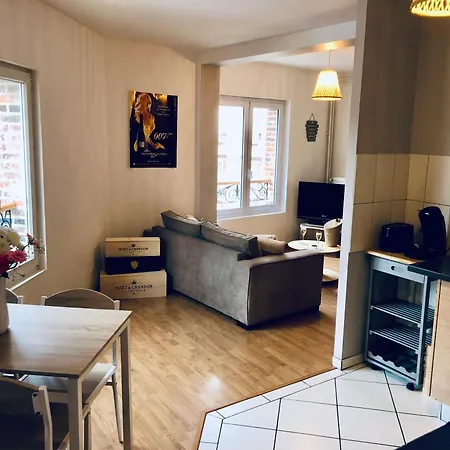 Centre D'epernay Avec Parking Prive *