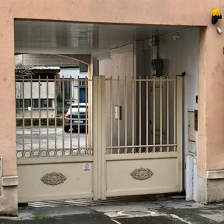 Centre D'epernay Avec Parking Prive